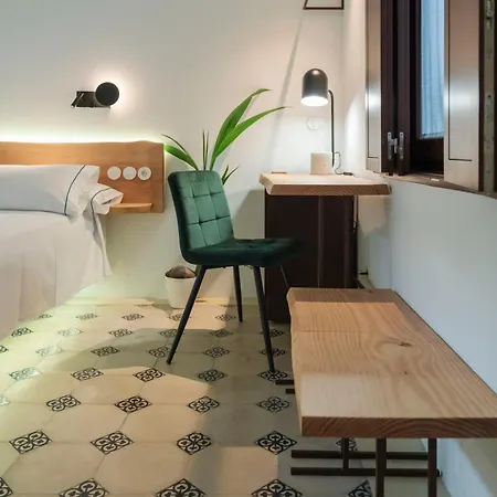 Hotel La Moderna Malaga