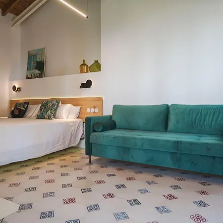 Hotel La Moderna *