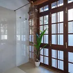 La Moderna Otel