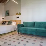 Otel La Moderna *