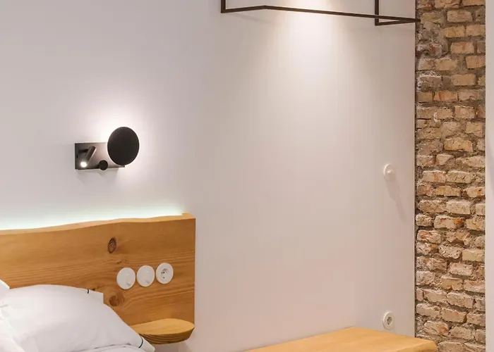 Hotel La Moderna *